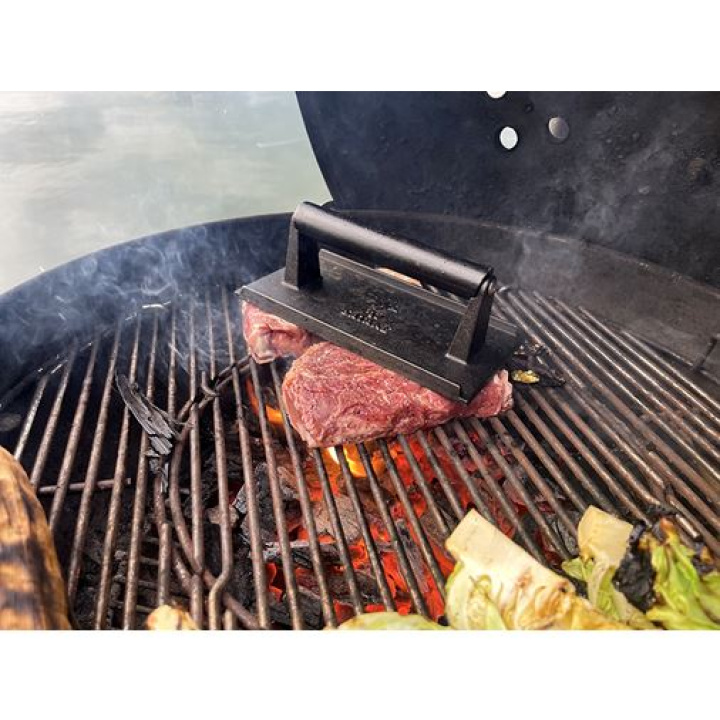 Meat press Satake i gruppen Inredning / Kök / Köksredskap hos Åsby Hem & Trädgård (177930)