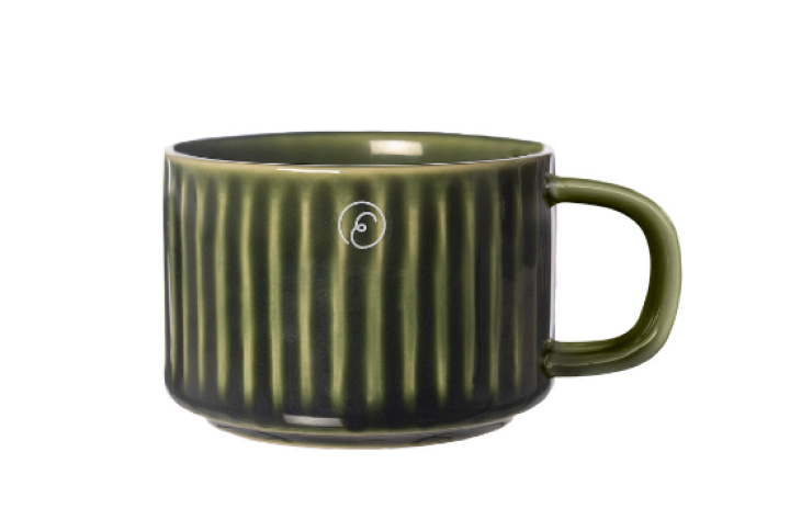 Glöggmugg grön räfflad höjd Ø7,5cm H5cm i gruppen Inredning / Kök / Porslin hos Åsby Hem & Trädgård (193985)